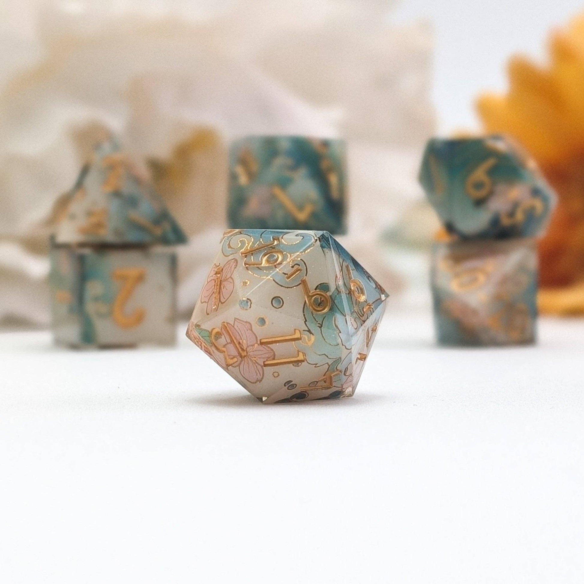 Tidal Focus - 7 Piece Luxury Dice Set - QuestChest
