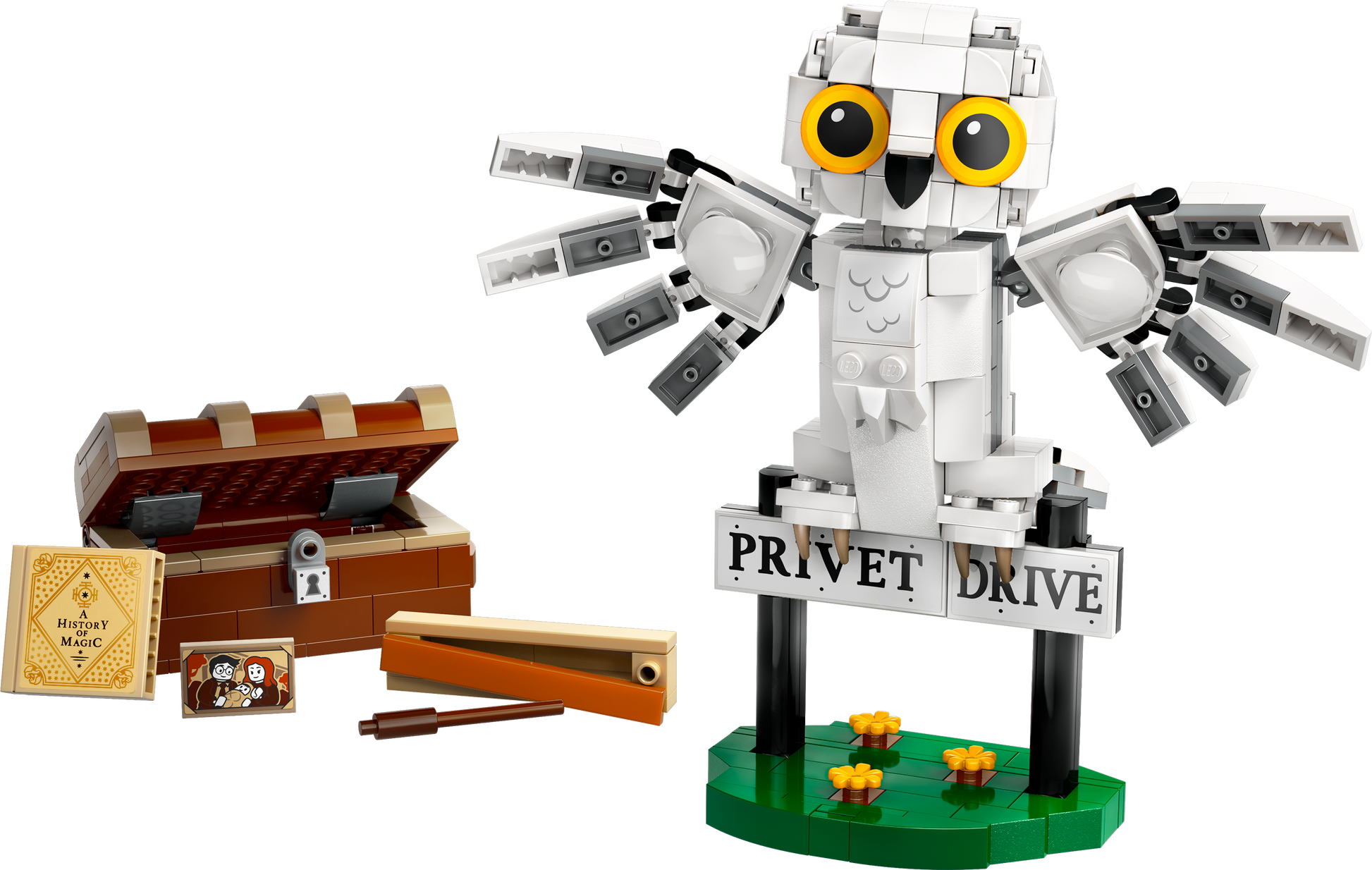 LEGO Harry Potter Hedwig™ at 4 Privet Drive (76425) - QuestChest
