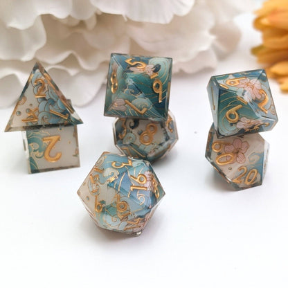 Tidal Focus - 7 Piece Luxury Dice Set - QuestChest