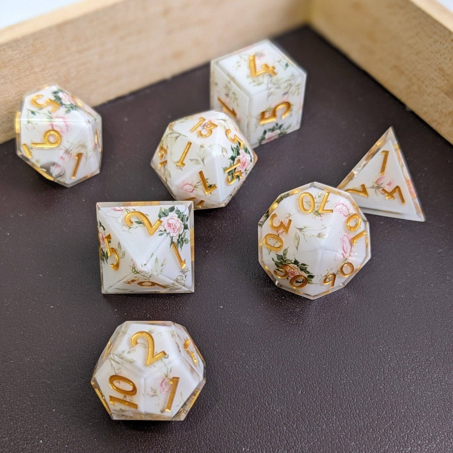 Gilded Garden - 7 Piece Luxury Dice Set - QuestChest
