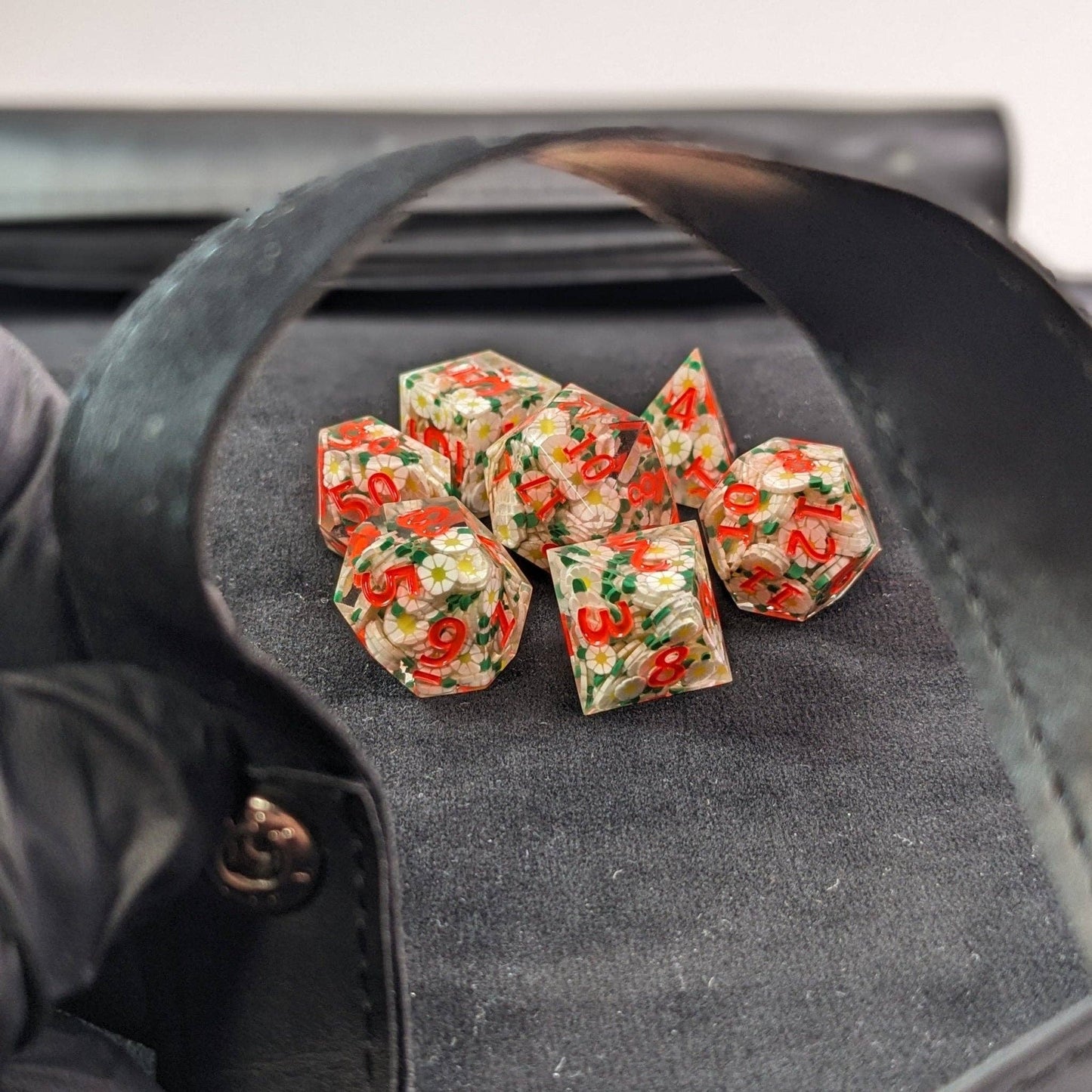 Sunshine Bloom - 7 Piece Luxury Dice Set - QuestChest